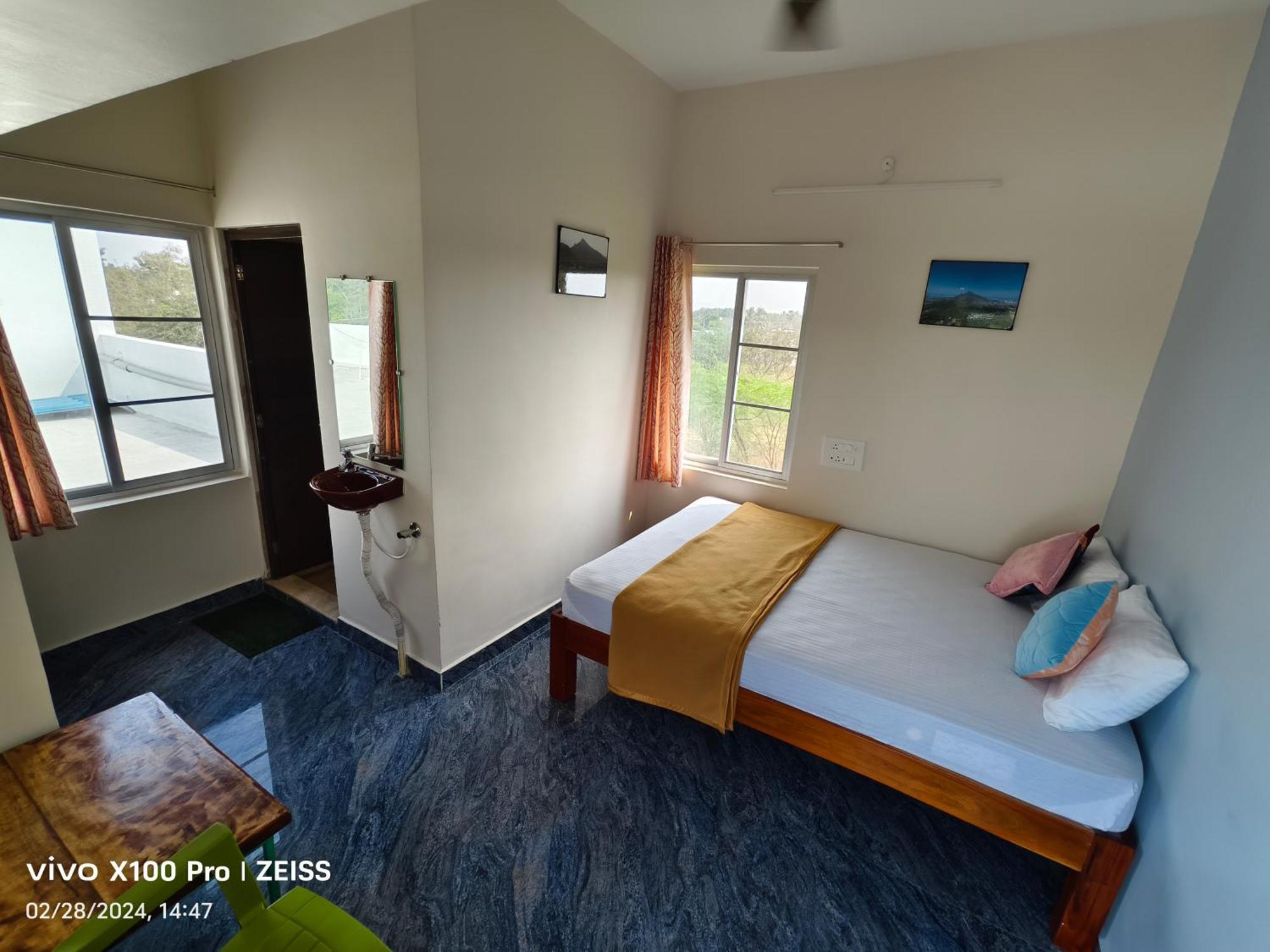 Rpm Home Stay Тируваннамалай Экстерьер фото